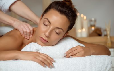 De-Stress Before the Holidays: The Ultimate Benefits of a Relaxing Massage at ICONIC Beautique