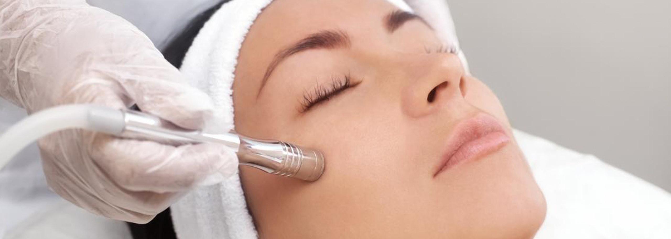 Microdermabrasion in Evesham for Smooth Skin